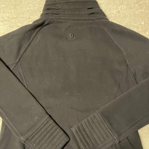 Black lululemon zip up jacket in size 12 - Picture 6 of 6